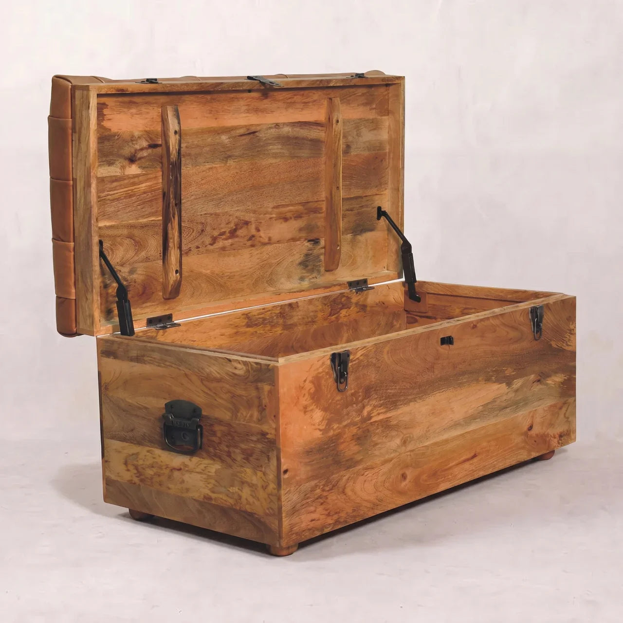Buffalo Hide Oak-ish Storage Trunk