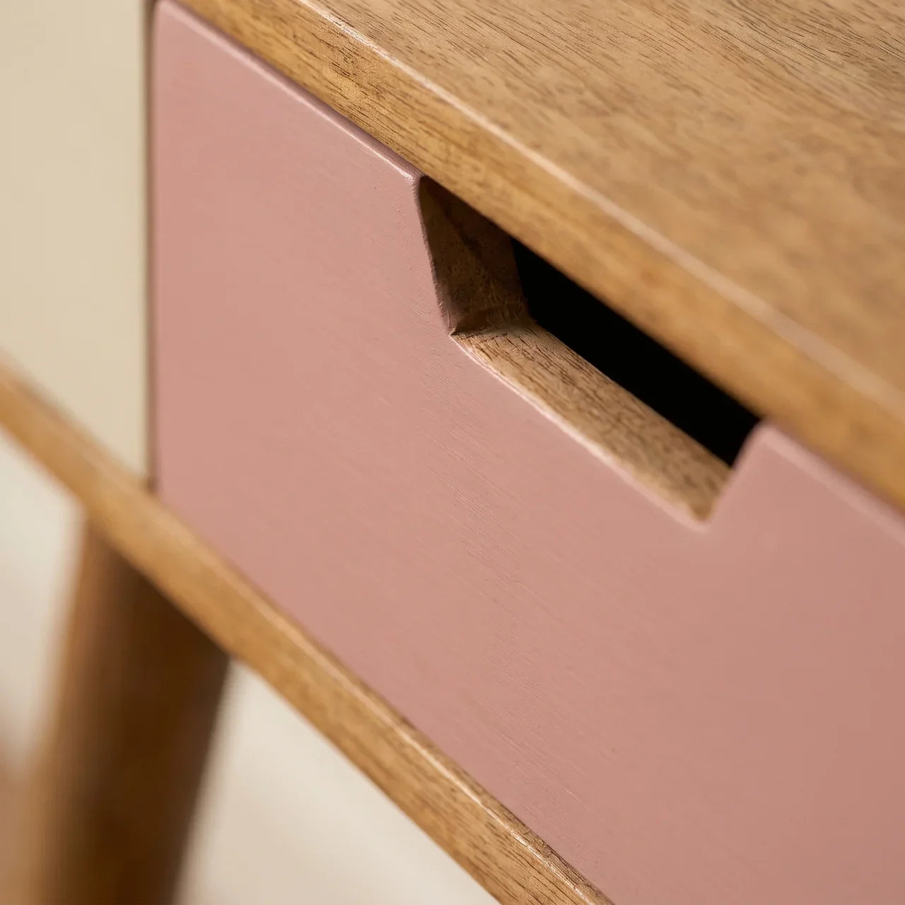 Pink Gradient Dressing Table