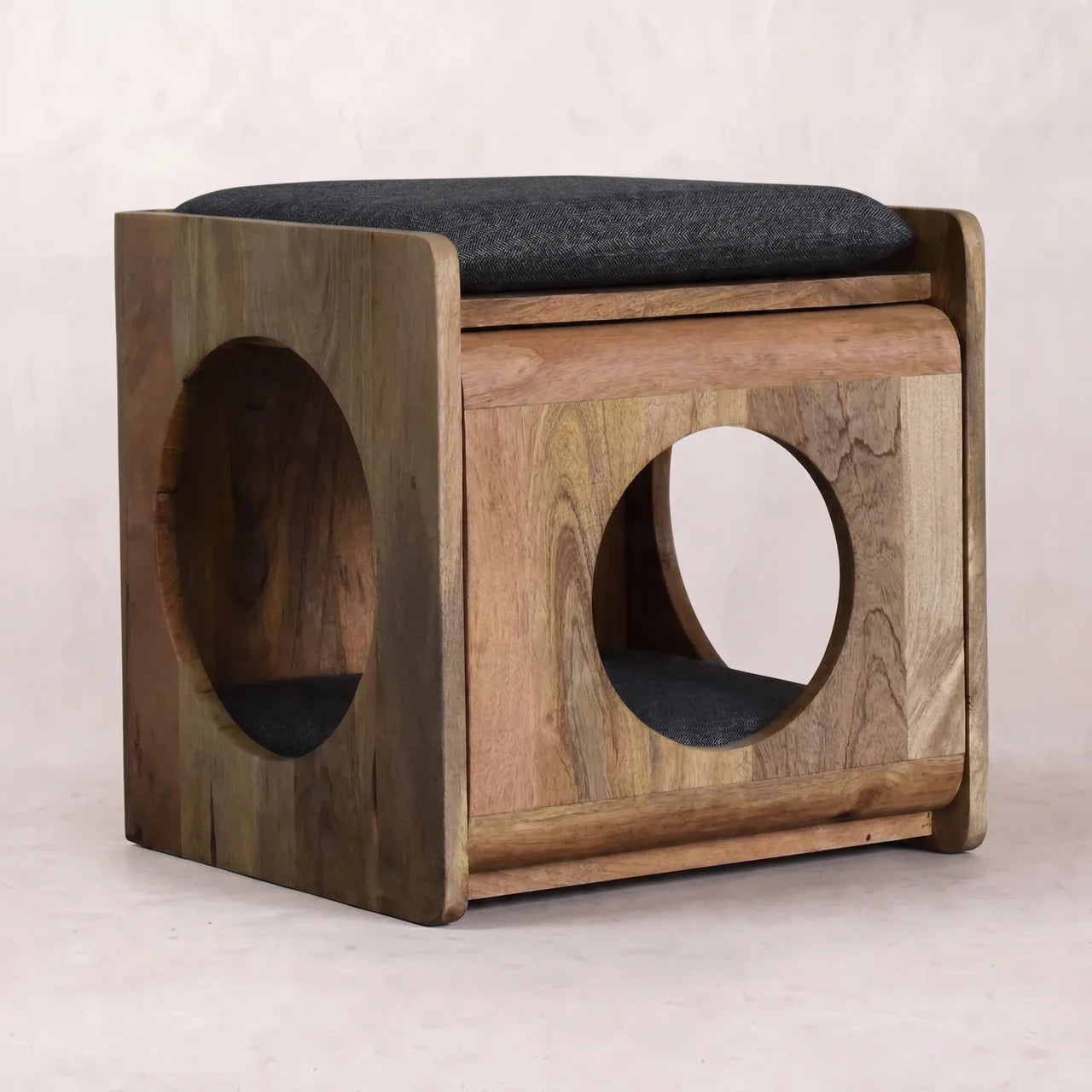 Round Cut-out Pet Bed with Seat Pad