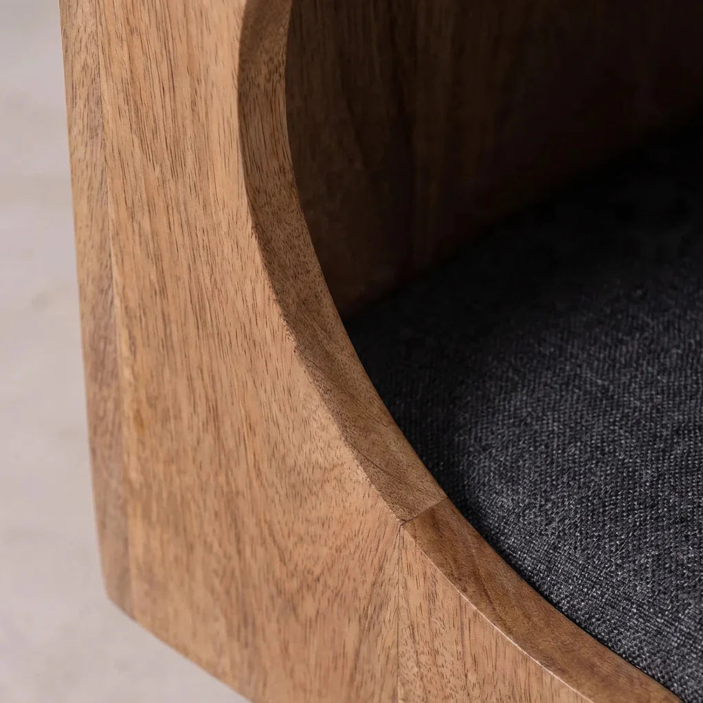 Nordic Cut-out Pet Bed