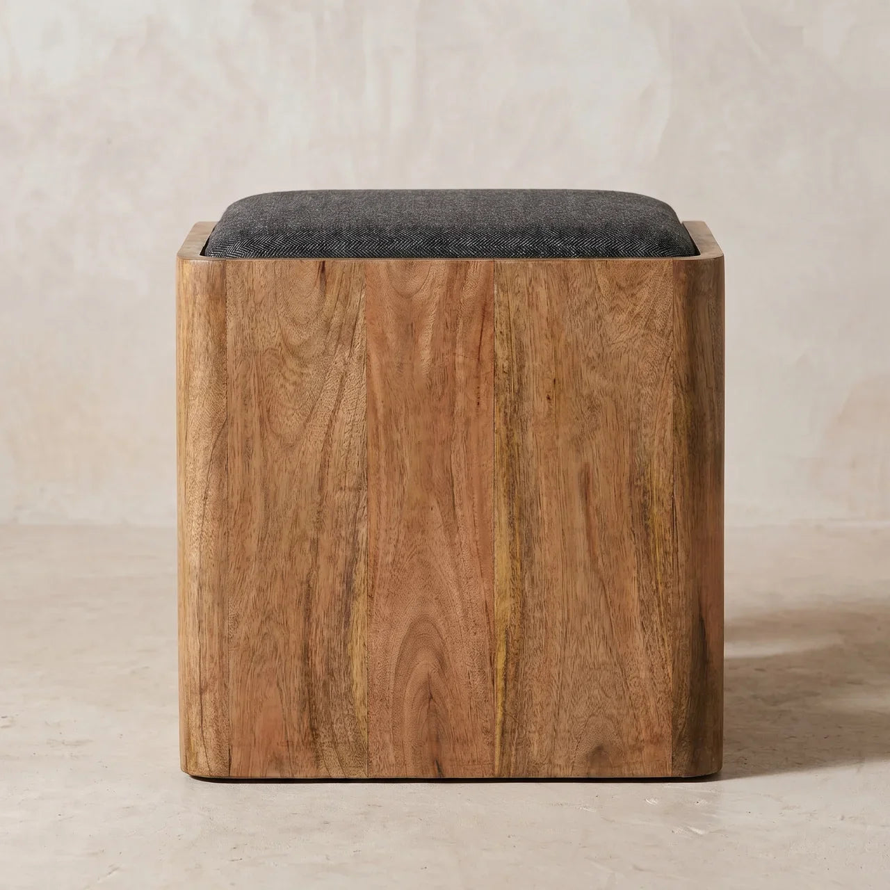 Round Cut-out Pet Bed with Seat Pad