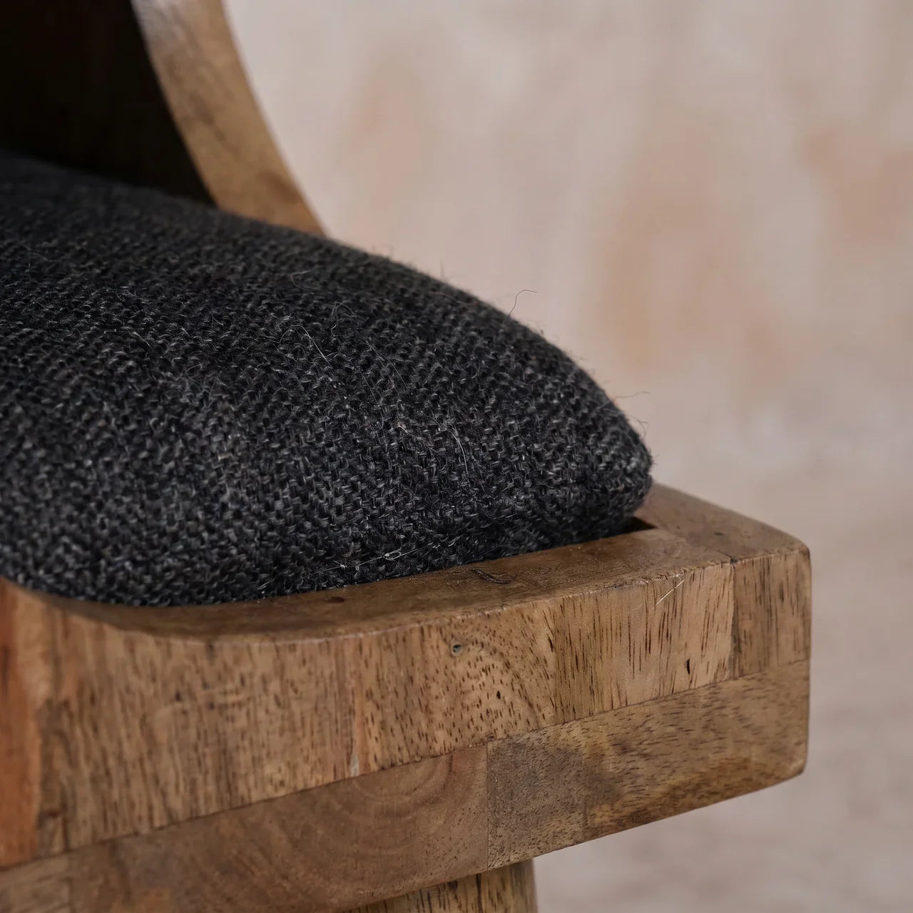 Nordic Cut-out Pet Bed