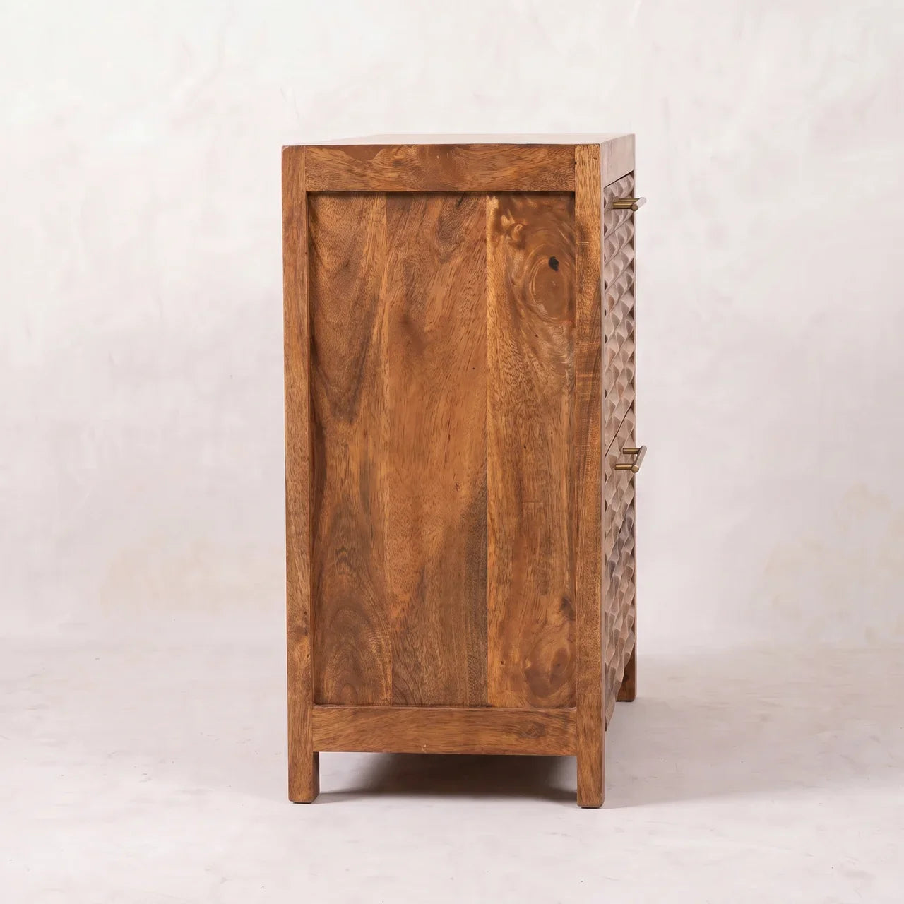 Amber Wavefront Cabinet