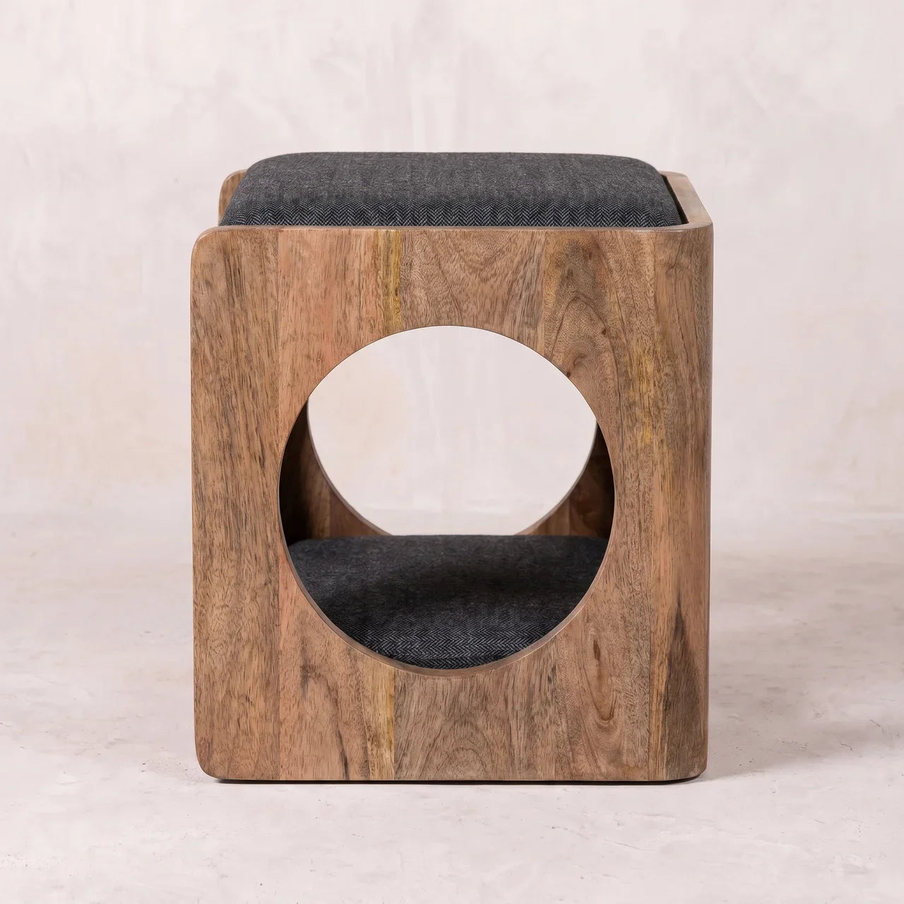 Round Cut-out Pet Bed with Seat Pad